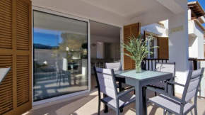 Moderno apartamento cerca del mar